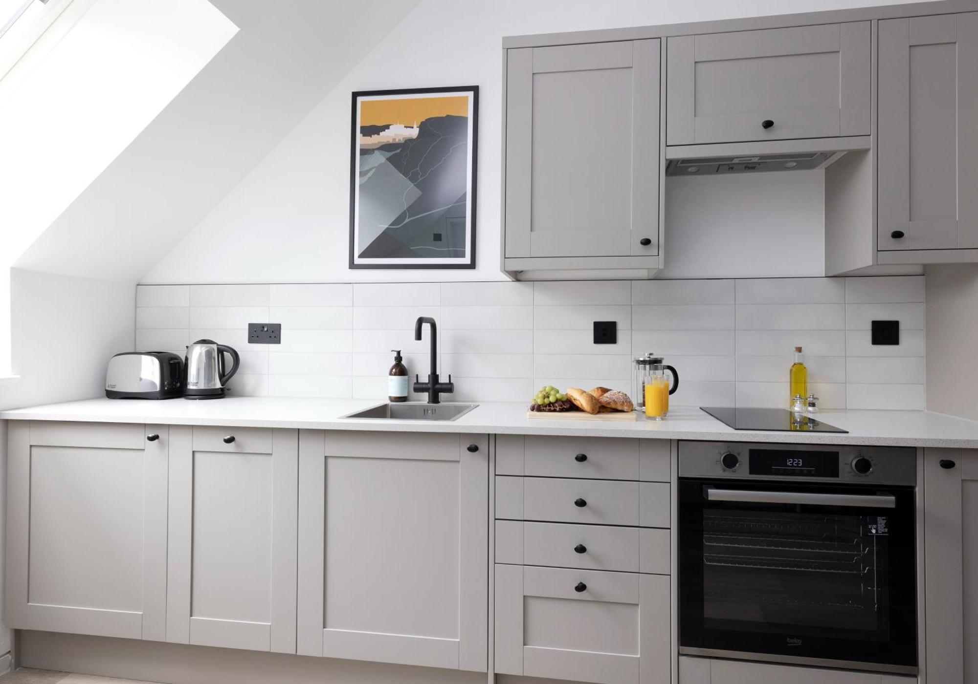 Charming Studios Near Holyrood Park & Calton Hill Edinburgh Bilik gambar