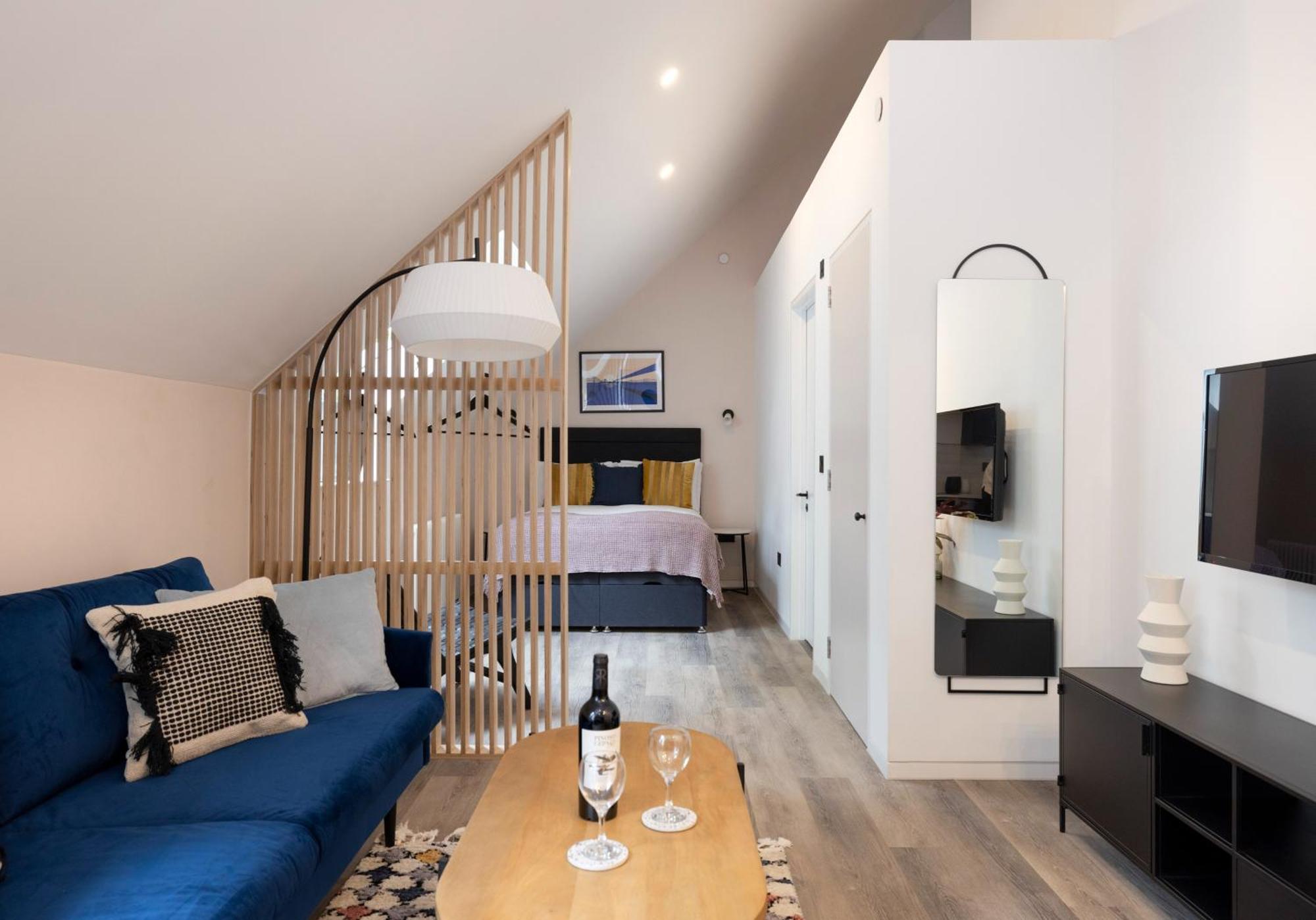 Charming Studios Near Holyrood Park & Calton Hill Edinburgh Bilik gambar