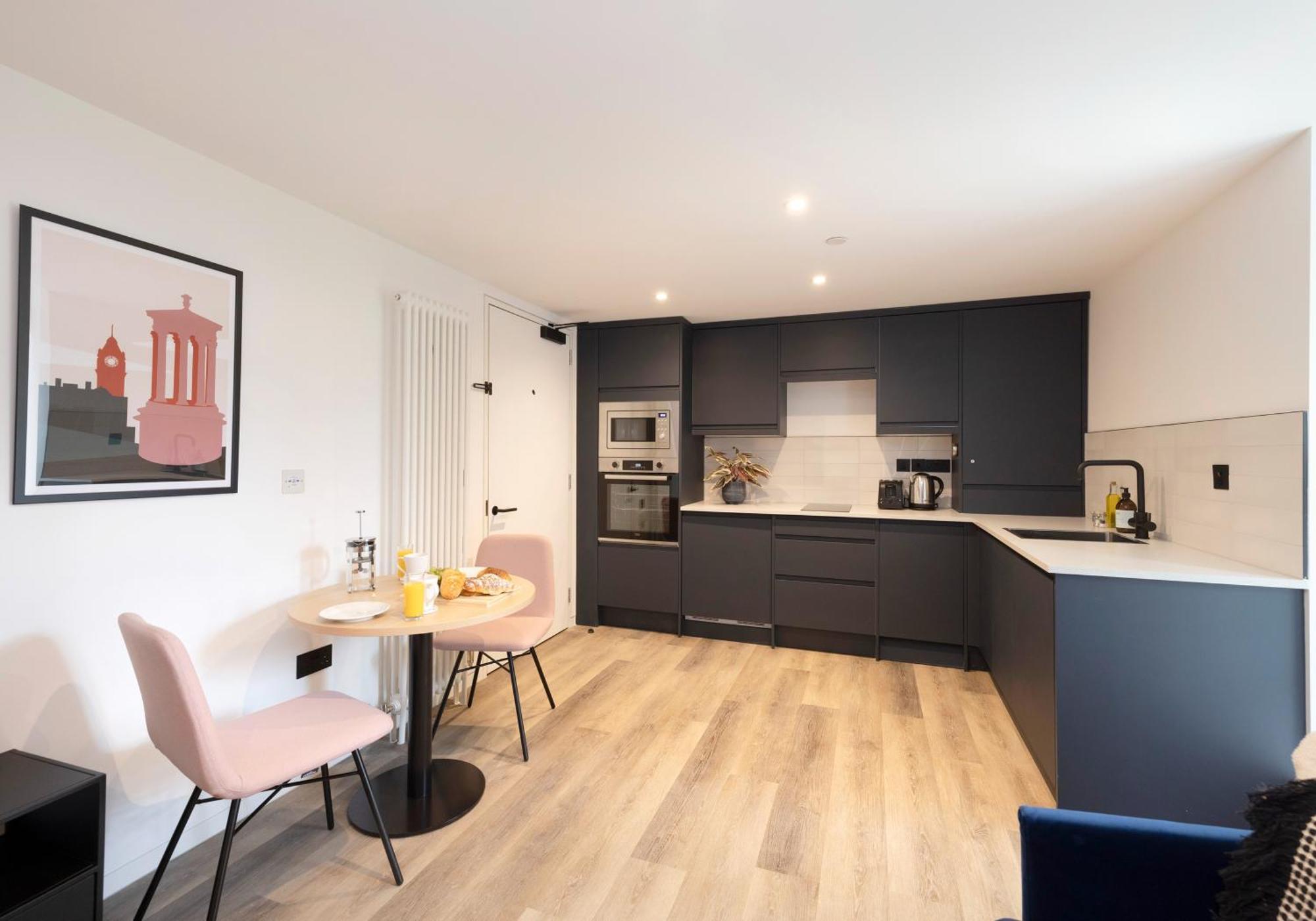 Charming Studios Near Holyrood Park & Calton Hill Edinburgh Bilik gambar