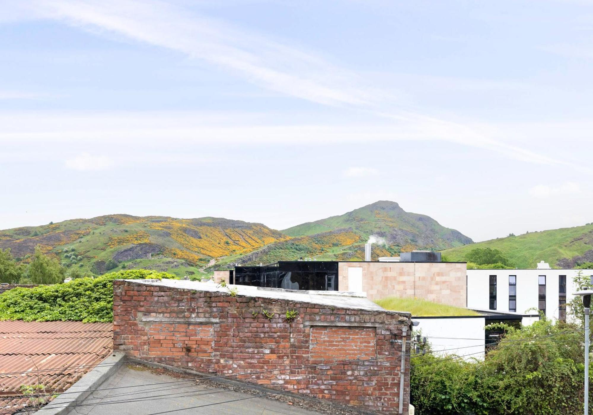Charming Studios Near Holyrood Park & Calton Hill Edinburgh Bilik gambar