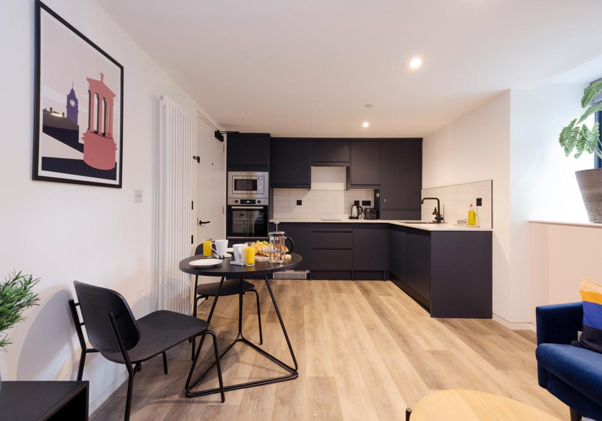 Charming Studios Near Holyrood Park & Calton Hill Edinburgh Bilik gambar